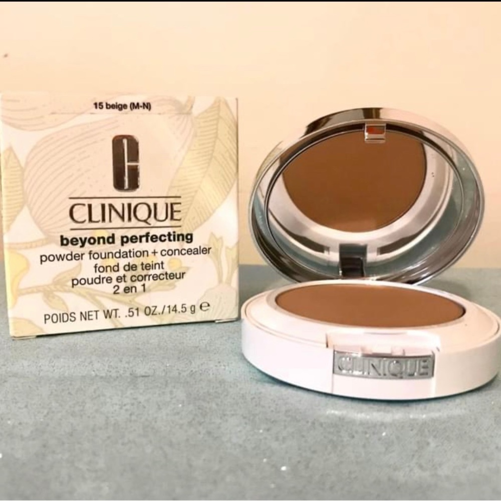 NIB Clinique Beyond Perfect Foundation and Concealer- 15 Beige